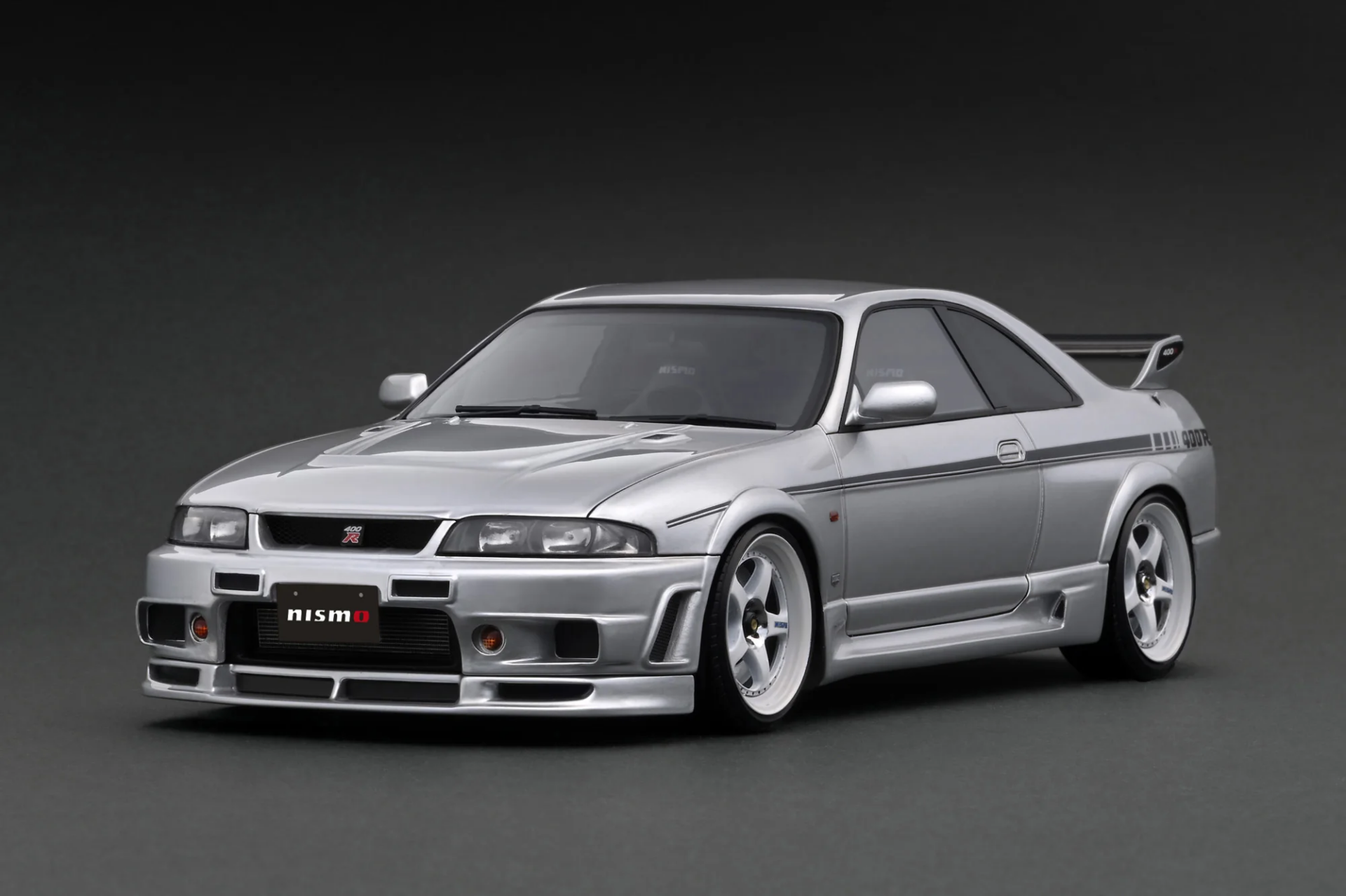 1/18 IGNITION Nissan Skyline NISMO 400R R33 (BCNR33) Silver - IG3654