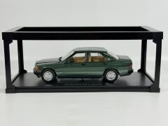 1/18 TRIPLE 9 Mercedes Benz 190E 2.3 Sportline W201 - T9-1800311