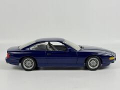 1/18 REVELL BMW 850i