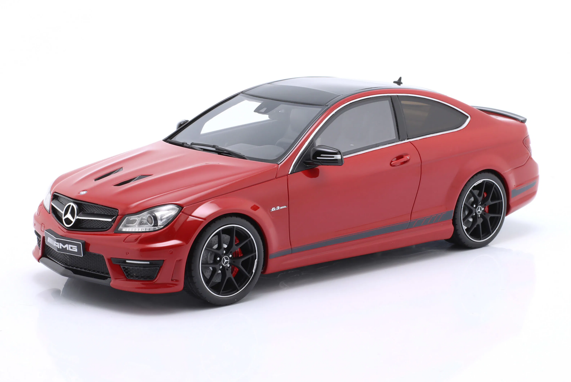 GT-SPIRIT - MERCEDES BENZ - C-CLASS C63 AMG (W204) EDITION 507 2014