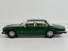 1/18 MCG - JAGUAR - XJ SIII 1979 - MCG18175