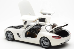 MİNİCHAMPS MERCEDES-BENZ MUSEUM SLS AMG