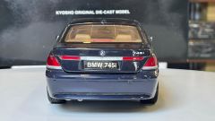 KYOSHO - BMW - 7-SERIES 745i 2005