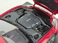 1/18 AUTOart Jaguar Xkr-s Italian Racing Red - 73642
