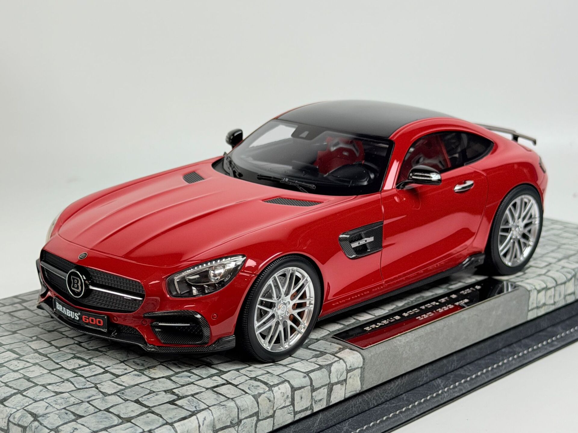 1/18 MINICHAMPS BRABUS 600 AUF BASIS MERCEDES-BENZ AMG GT S - 107032521