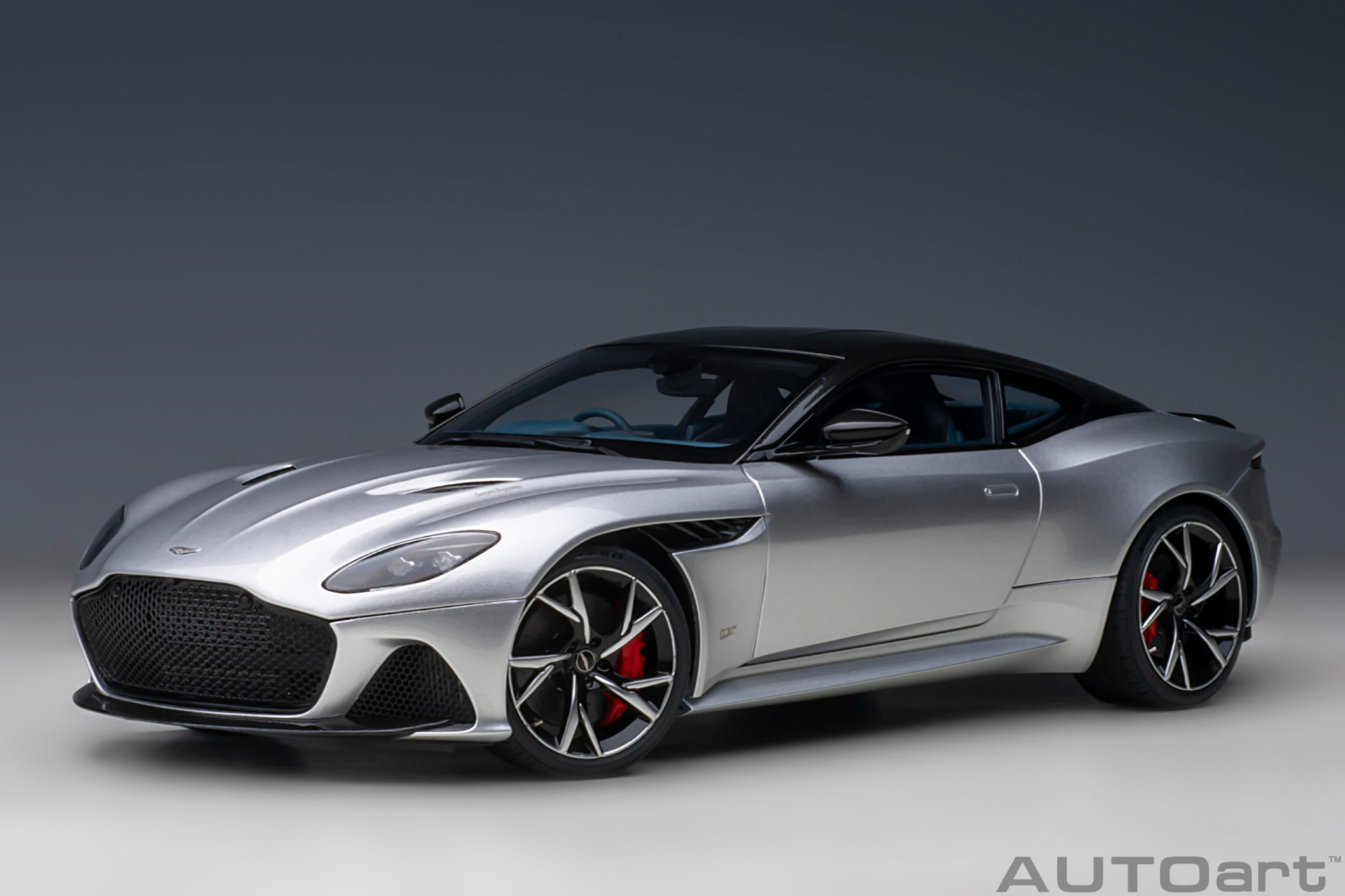 1/18 AUTOart Aston Martin DBS Superleggera (Lightning Silver)