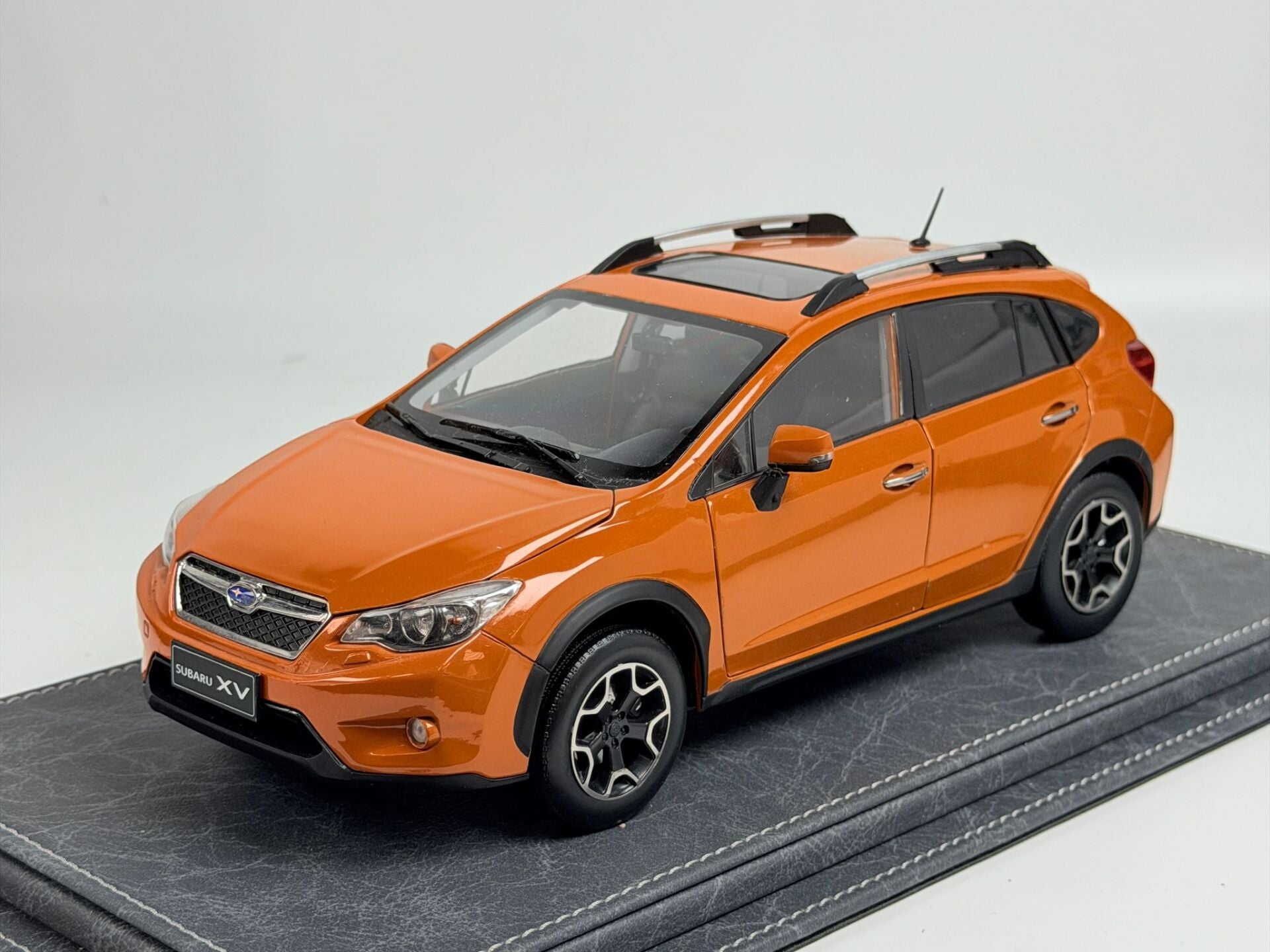 1/18 SUN STAR Subaru XV Tangerine Orange Pearl - 5571