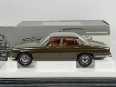 1/18 PARAGON Jaguar XJ6 4.2L Sable Brown - 2011004