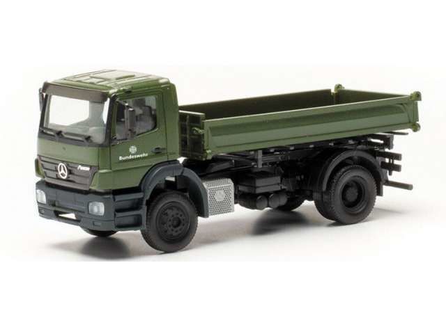 1/87 Mercedes Benz Axor kieper *Bundeswehr*, green