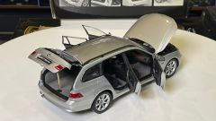 KYOSHO - BMW - 5-SERIES 545i TOURING 2005