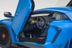 AUTOART - LAMBORGHINI - AVENTADOR LP750-4SV SUPERVELOCE 2015