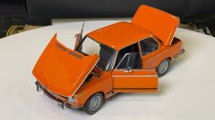 KYOSHO - BMW - 2002Tii 1972