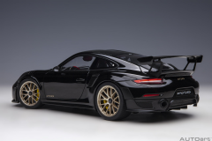 1/18 AUTOart Porsche 911 (991.2) GT2 RS Weissach Package (Black)