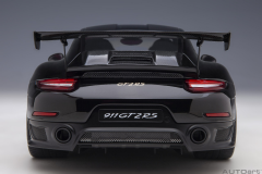 1/18 AUTOart Porsche 911 (991.2) GT2 RS Weissach Package (Black)