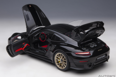 1/18 AUTOart Porsche 911 (991.2) GT2 RS Weissach Package (Black)