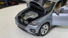 KYOSHO - BMW - X6 ACTIVEHYBRID E71 2009