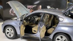 KYOSHO - BMW - X6 ACTIVEHYBRID E71 2009