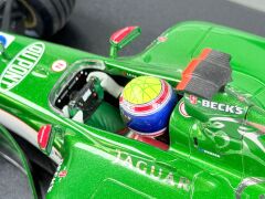 1/18 MINICHAMPS F1  Jaguar Racing R4 'M. Webber - 100030014
