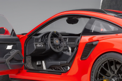 1/18 AUTOart Porsche 911 (991.2) GT2 RS Weissach Package (Guards Red)