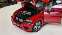 KYOSHO - BMW - X6M E71M 2010