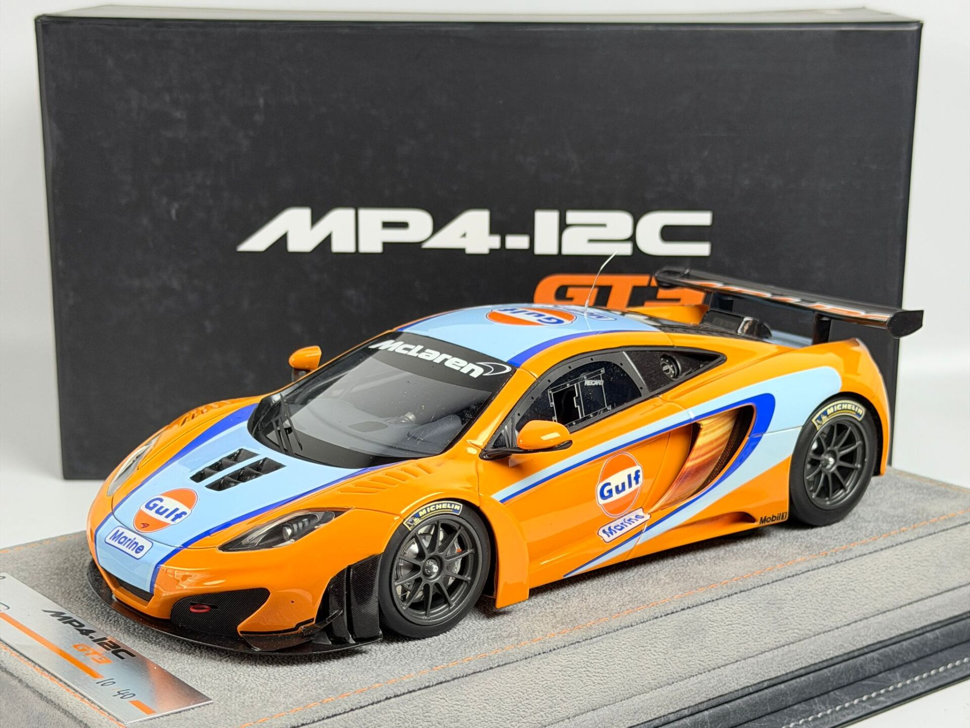1/18 TECNOMODEL McLaren MP4-12C GT3 Macau 2011 GP - T18-M104AP