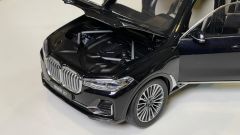 KYOSHO - BMW - X7 (G07) 2019