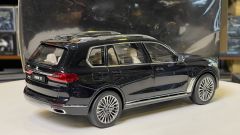 KYOSHO - BMW - X7 (G07) 2019