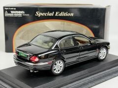 1/18 MAISTO Jaguar X Type 2001 Silver Saloon - 31621