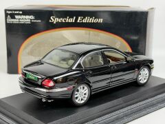 1/18 MAISTO Jaguar X Type 2001 Silver Saloon - 31621