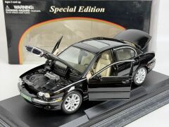 1/18 MAISTO Jaguar X Type 2001 Silver Saloon - 31621