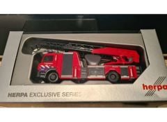 1/87 Mercedes Benz Atego *Wormerveer 11-8051*, red/grey