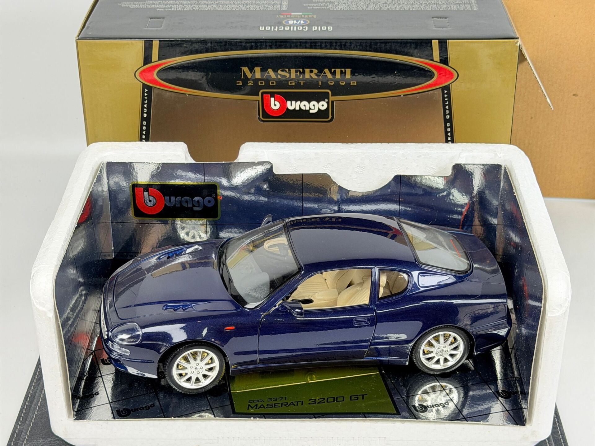 1/18 BURAGO MASERATI 3200 GT 1998 - 3371