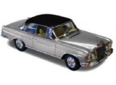 1969 Mercedes Benz 280 SE Coupe, silver