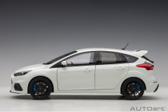 1/18 AUTOart Ford Focus RS 2016 (Frozen White)