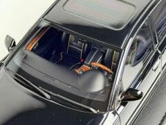 HATALI - 1/18 Motorhelix Audi A8L W12 2008